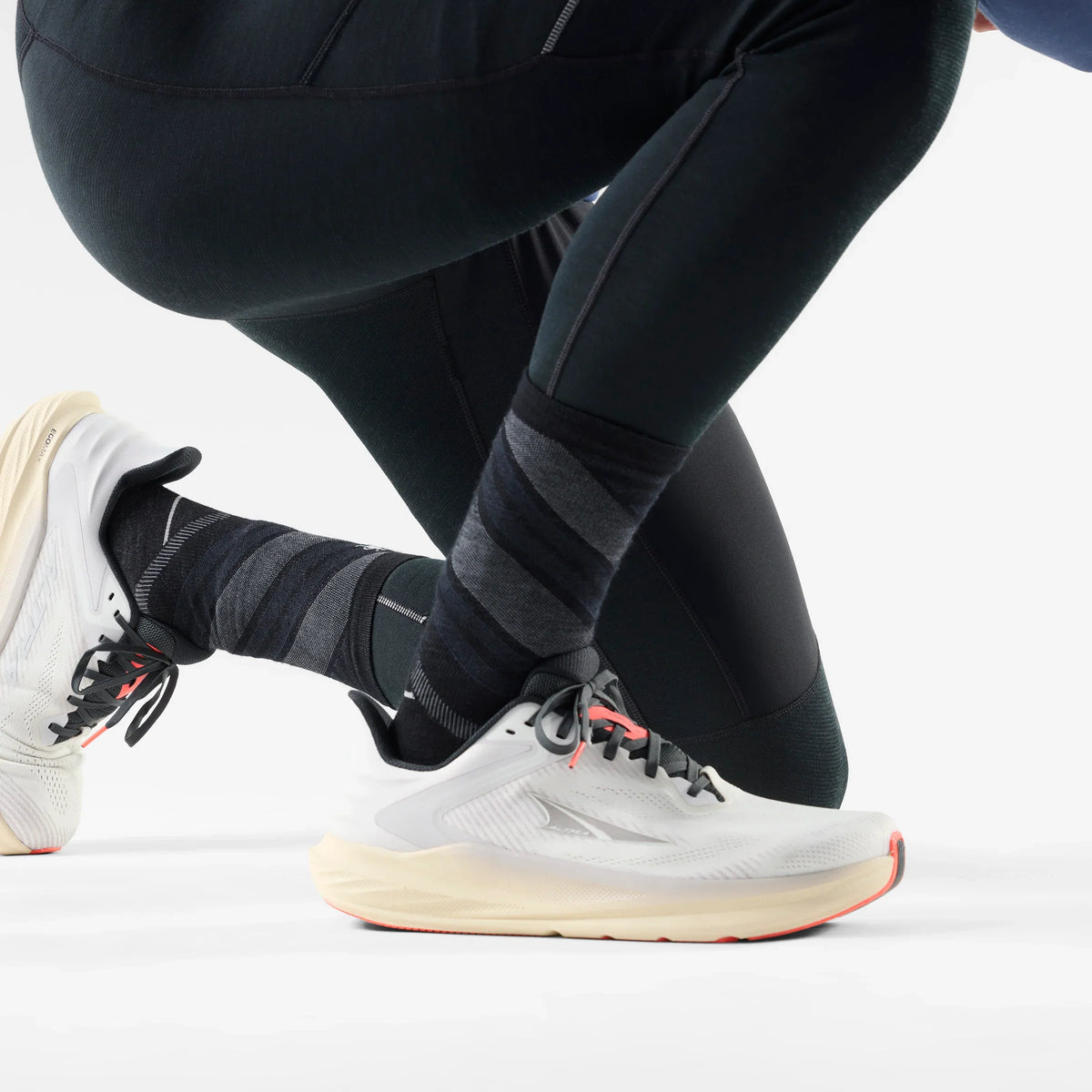 Run Pattern Crew Socks